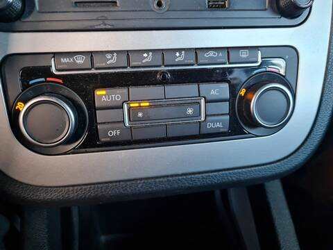 Mando Calefacción A. A. Volkswagen Scirocco 2.0 TDI 103KW) 140CV