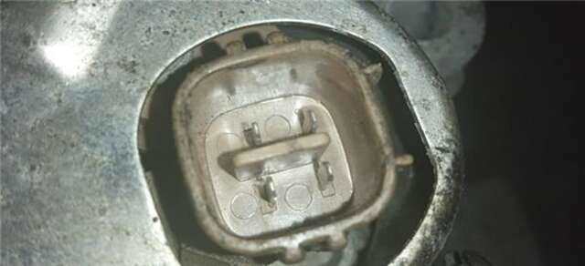Foto 3ª: Alternador Toyota Hilux 2.5 D-4D [2KD-FTV]