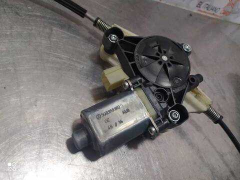 Foto 3ª: Elevalunas Eléctrico Delantero Derecho Seat Leon ERENCE 105CV 77KW [CLH] (2015)