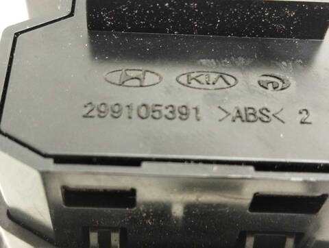 Foto 3ª: Mando Multifuncion Kia Rio BASIC 86CV 63KW [G4LA] (2015)