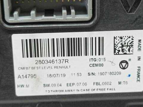 Foto 3ª: Sistema GPS Renault Clio EXPERIENCE 101CV 74KW [H4D450] (2020)