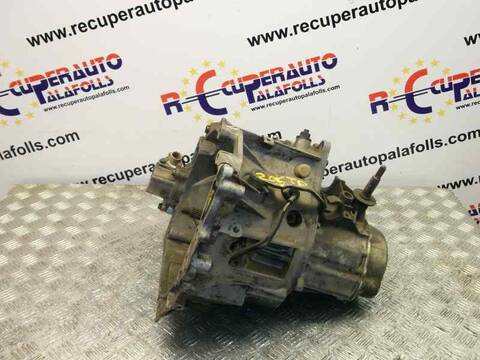 Foto 3ª: Caja Cambios Peugeot 205 BERLINA (1983)