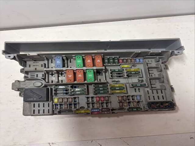 Foto 3ª: Caja Reles Fusibles Bmw Serie 3 315 BERLINA