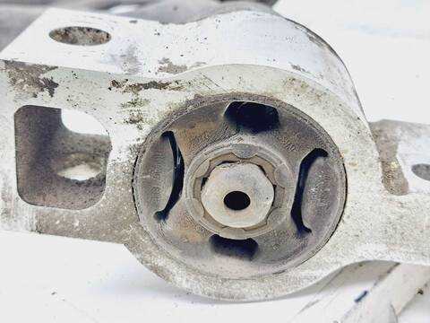 Foto 3ª: Brazo Suspension Delantero Izquierdo Volkswagen Golf 102CV 75KW [CGG] (2011)