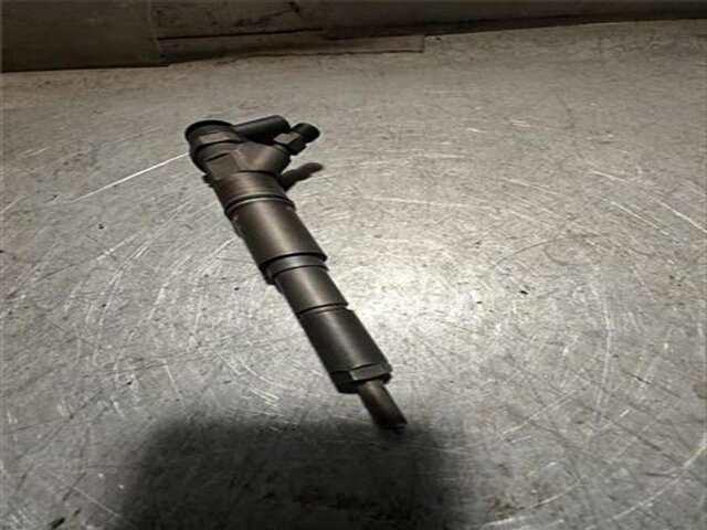 Foto 2ª: Inyectores Bmw Serie 3 315 2.0 320D [2.0 LTR. - 110 KW 16V DIESEL CAT] [204D4]