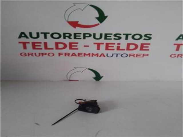 Cerradura Maletero Portón Toyota Starlet 1.3 EP71L)