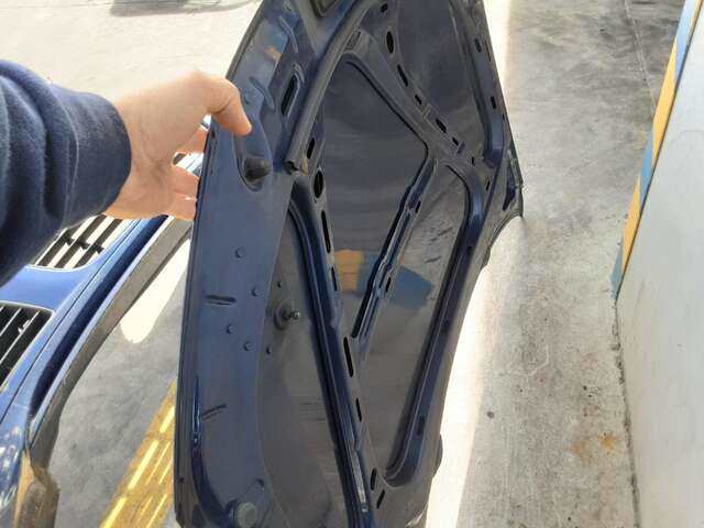 Foto 2ª: Capot Volkswagen Golf 2.0 TDI 170CV [BMN] (2007)