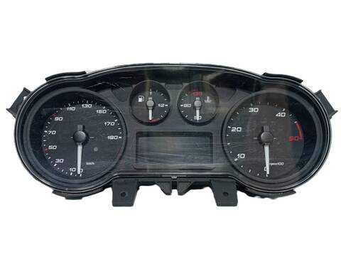 Cuadro de Instrumentos Iveco Daily F1AGL411C FURGON