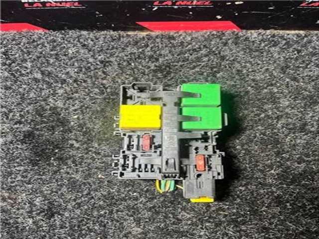 Foto 2ª: Caja Reles Fusibles Citroen Jumpy CONTROL M BLUE-HDI FAP 102CV 75KW FURGON [YH01] (2020)