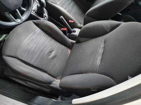 Asientos Traseros Peugeot 208 BUSINESS LINE 68CV 50KW