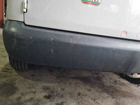 Foto 2ª: Paragolpes Trasero Volkswagen Caddy FURGON ECONOMY BLUEMOTION 102CV 75KW [CAYD] (2012)