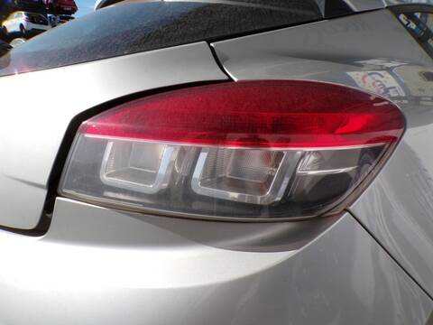 Piloto Trasero Derecho Renault Megane K4M858 III COUPE