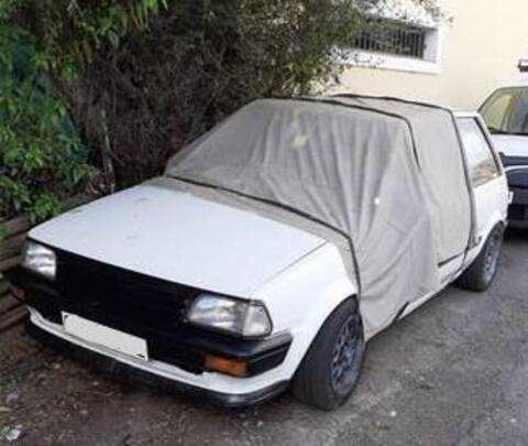 Foto 2ª: Piloto matricula Toyota Starlet 1.3 3-D S [2E-L]