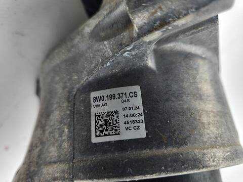 Foto 3ª: Soporte Motor Audi A4 35 TDI S LINE 4P) BERLINA 163CV 120KW [DTNA] (2024)
