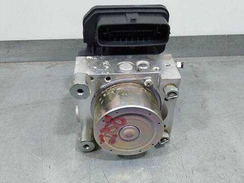 Foto 3ª: Abs Toyota Hilux DOUBLE CAB GX 4X4 150CV 110KW [2GDFTV] (2023)