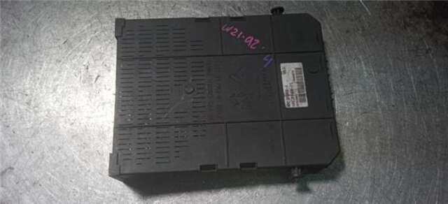 Foto 3ª: Caja Reles Fusibles Citroen C4 1.6 HDI [9HZ-DV6TED4]