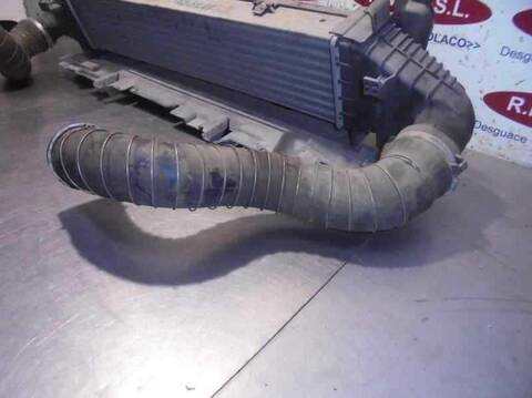 Foto 4ª: Intercooler Mercedes Clase C 160 C 180 CGI BLUEEFFICIENCY 204.049) BERLINA 156CV 115KW [271952] (2008)
