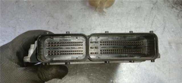 Foto 3ª: Centralita Motor ECU Volkswagen Golf 2.0 TDI [BKD]
