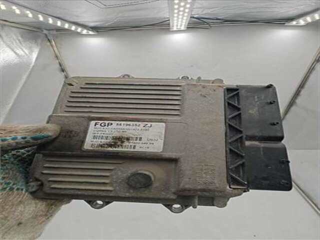 Centralita Motor ECU Opel Corsa 1.3 SILVERLINE [1.3 LTR. - 51 KW 16V CDTI CAT (Z 13 DT - LN9)]