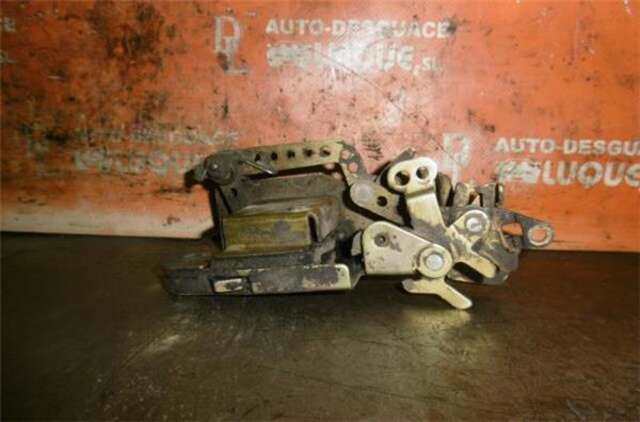 Cerradura Puerta Delantera Izquierda Volkswagen Transporter 1.9 D