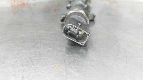 Foto 4ª: Rampa Inyectora Mercedes Clase C 160 270 CDI 203.016) BERLINA 170CV 125KW (2000)