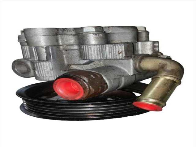 Foto 3ª: Bomba de Direccion Toyota Corolla 2.0 D-4D CUR10_ CUR10R) (2004)