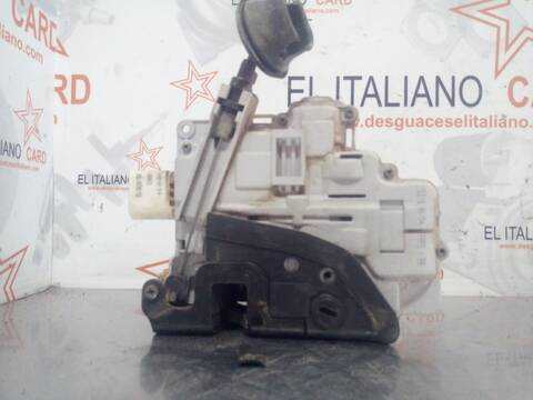 Foto 3ª: Cerradura Puerta Trasera Derecha Audi A6 3.0 TDI QUATTRO 165KW) BERLINA 225CV [BMK] (2004)