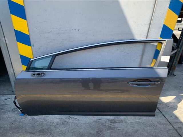 Puerta Delantera Izquierda Toyota Avensis 2.0 D4D124-126CV 0CV