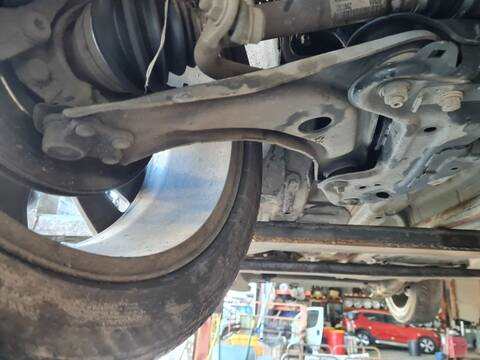 Brazo Suspension Delantero Derecho Peugeot 2008 ALLURE 114CV 84KW
