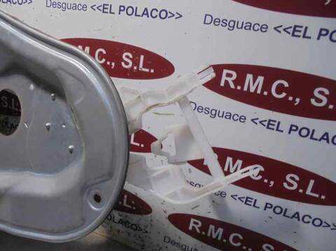 Foto 4ª: Elevalunas Manual Trasero Izquierdo Kia Sorento ACTIVE 4WD 197CV 145KW [D4HB] (2011)