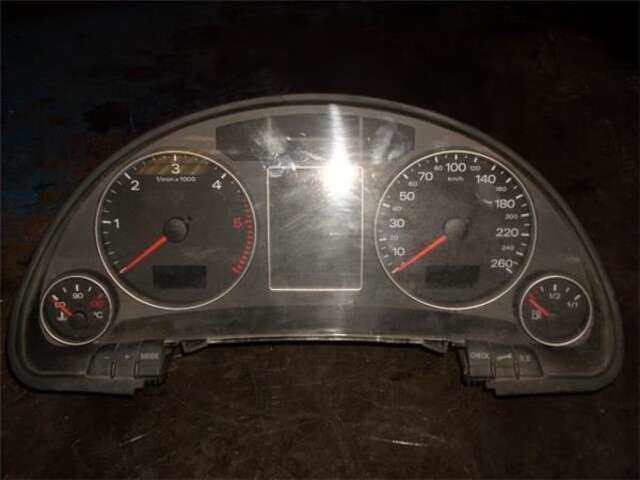 Cuadro de Instrumentos Audi A4 2.0 TDI (140CV)