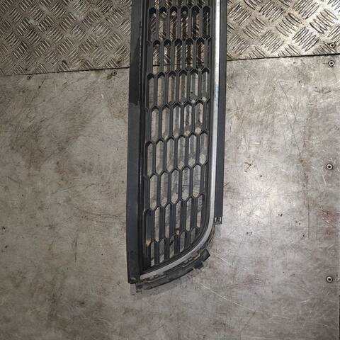 Foto 2ª: Rejilla Delantera Volkswagen Polo ADVANCE 90CV 66KW [CAY] (2012)