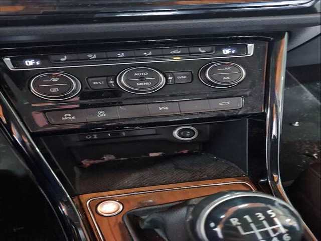 Foto 2ª: Mando Calefacción A. A. Volkswagen Touran SPORT BMT 150CV 110KW [DFGA] (2016)