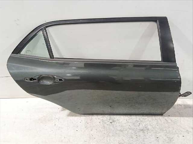 Foto 2ª: Puerta Trasera Derecha Toyota Auris 1.6 ZRE151_) 124CV [1ZR-FE] (2006)