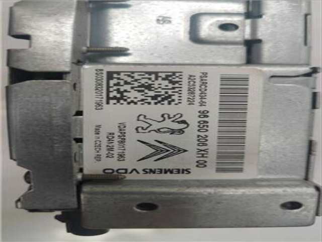 Foto 2ª: Sistema Audio Radio CD Peugeot 308 1.6 CONFORT [1 6 LTR. - 80 KW HDI FAP CAT 9HZ - DV6TED4)] 109CV [9HZ (DV6TED4)]