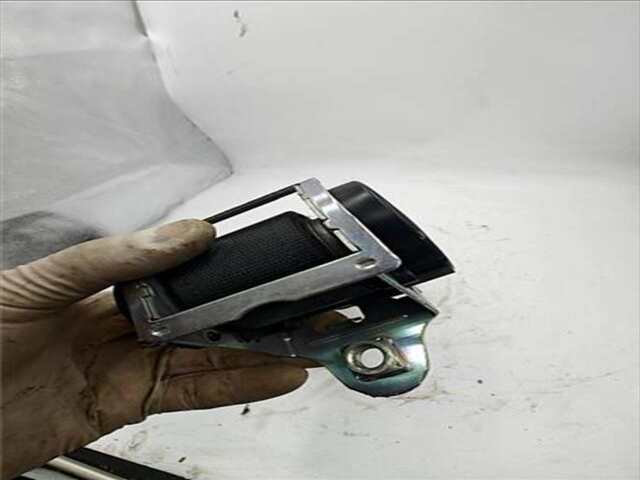 Cinturón Delantero Derecho Opel Combo 1.3 CARGO [1.3 LTR. - 51 KW 16V CDTI CAT (Z 13 DT - LN9)]