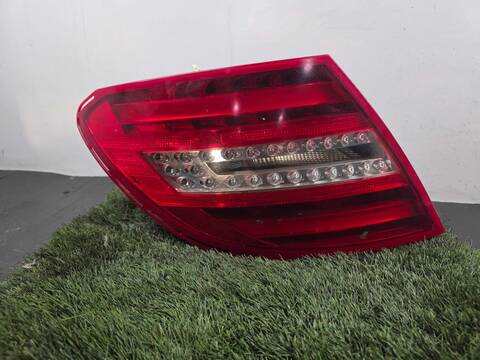 Piloto Trasero Izquierdo Mercedes Clase C 160 651913 BERLINA