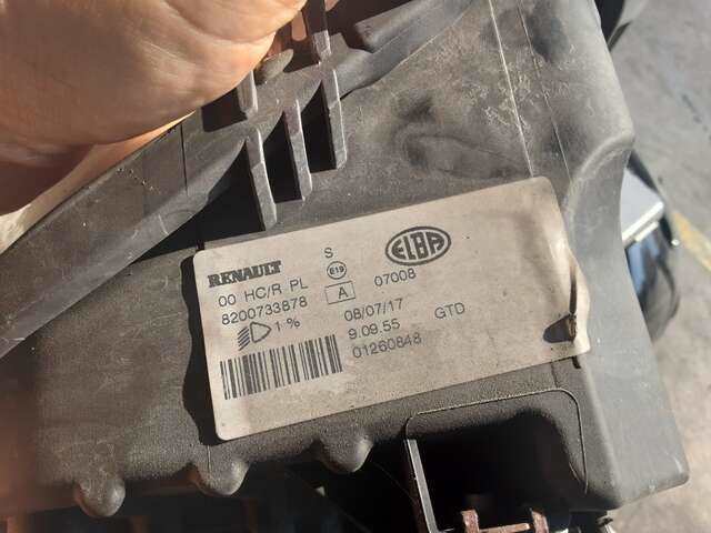 Foto 2ª: Faro Izquierdo Dacia Sandero 1.5 DCI75CV 0CV [K9K 892] (2012)