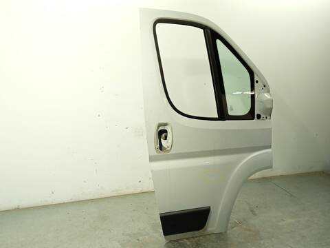 Foto 2ª: Puerta Delantera Derecha Fiat Ducato 130 MULTIJET 2 3 D 131CV 96KW FURGONETA [F1AGL411D] (2017)