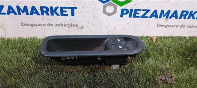 Botonera Elevalunas Renault Clio 1.2 BUSINESS [1.2 LTR. - 55 KW 16V]