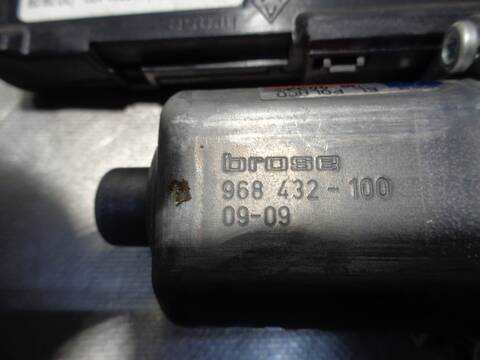 Foto 2ª: Elevalunas Eléctrico Delantero Izquierdo Renault Megane BERLINA 115CV 84KW III BERLINA 5 P [K9K 832] (2010)
