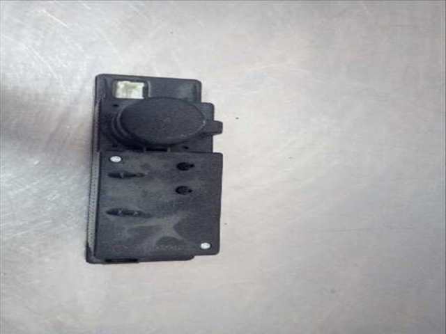 Foto 2ª: Centralita Cierre Centralizado Mercedes Clase E 180 290 T TD 210.217) 129CV 95KW FAMILIAR [602982] (1996)