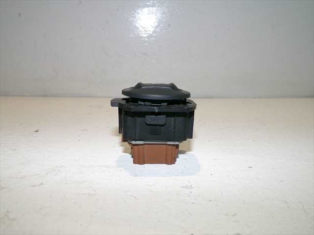 Foto 2ª: Botonera Elevalunas Renault Laguna 1.6 G MODELO 2,2001-2007 [K4MD7] (2001)