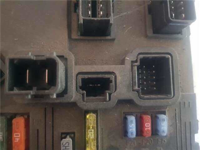 Foto 3ª: Centralita Confort BSI Citroen C3 1.4 HDI [8HX (DV4TD)]