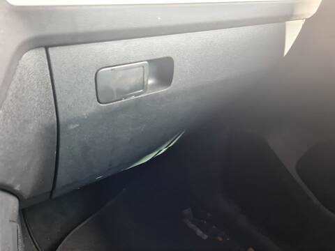 Guantera Volkswagen Tiguan ADVANCE BMT 150CV 110KW
