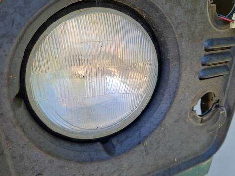 Foto 4ª: Faro Izquierdo Land Rover Defender 110 SE FAMILIAR 122CV 90KW (2003)