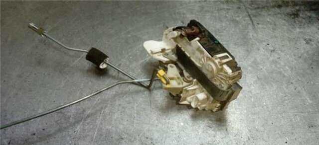 Cerradura Puerta Delantera Derecha Dodge Caliber 2.0 S [2.0 LTR. - 103 KW 16V CRD CAT]