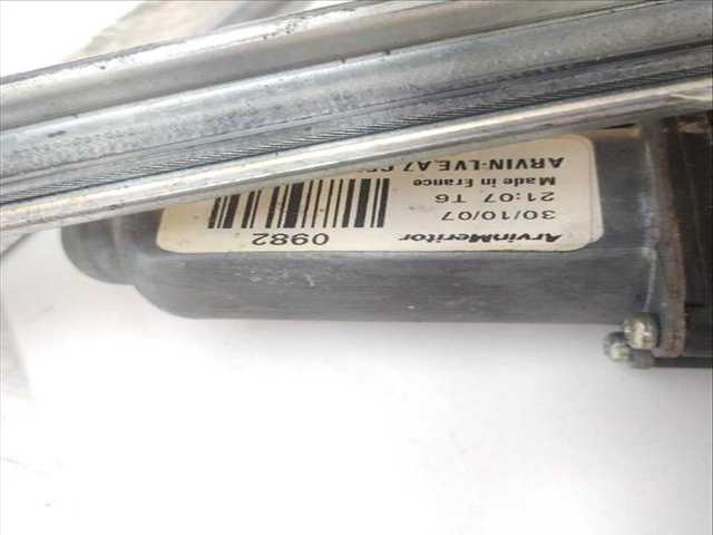 Foto 2ª: Elevalunas Eléctrico Delantero Derecho Citroen C4 1.6 HDI PICASSO (2006)