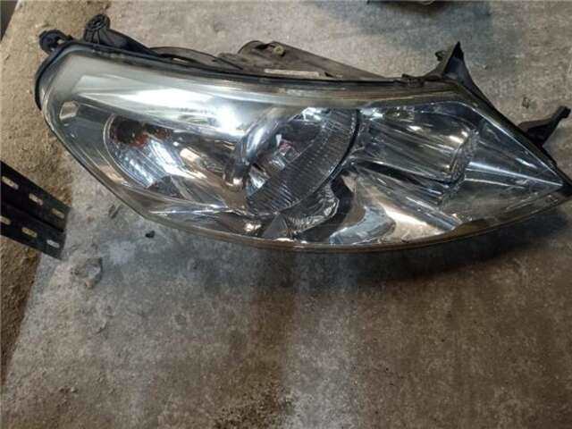 Faro Derecho Peugeot Expert 2.0 COMBI L1 [2.0 LTR. - 88 KW HDI CAT (RHK - DW10UTED4)]