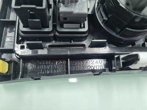 Foto 3ª: Mando Multifuncion Toyota Land Cruiser VX 177CV 130KW [1GD] (2016)